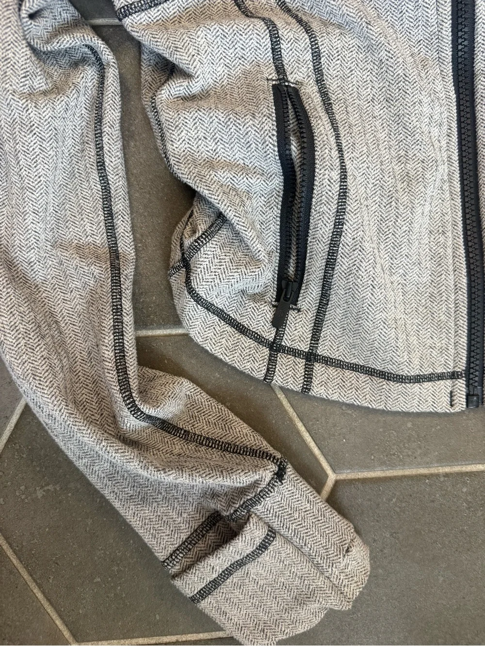 lululemon athletica front full visual